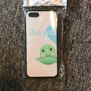 “Two peas” half heart iPhone 5s case